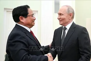 Thủ tướng Phạm Minh Chính hội kiến Tổng thống Nga Vladimir Putin