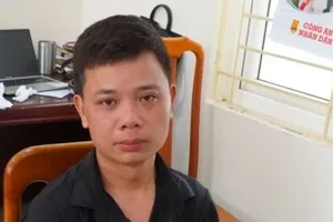 Khởi tố đối tượng dùng súng bắn chết mẹ vợ và tài xế taxi ở Quảng Trị 