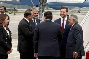 Phái đoàn Chính phủ Mỹ đến Islamabad, Pakistan vào ngày 11-4. Ảnh: XINHUA 