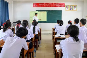 Mái trường vun đắp tình hữu nghị đặc biệt Việt Nam - Lào 