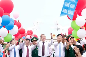 Tổng Bí thư, Chủ tịch nước Tô Lâm dự Lễ Thượng cờ "Thống nhất non sông"