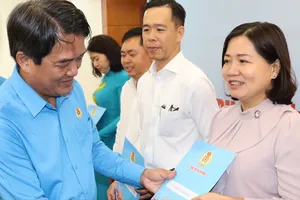 Công đoàn phối hợp cấp ủy địa phương chăm lo người lao động