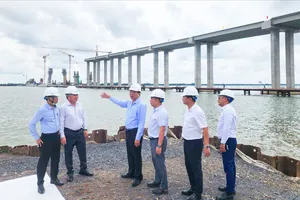 Tăng tốc thi công cầu Đại Ngãi 1, phấn đấu thông tuyến năm 2027