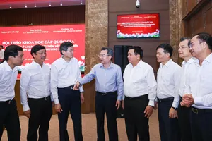 Đẩy mạnh phân cấp, phân quyền cùng phân bổ nguồn lực để địa phương hoạt động hiệu quả