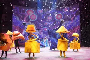 Khoảng 10.500 lượt đoàn viên, người lao động và con em được hỗ trợ xem "Mơ Show"