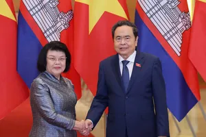 Chủ tịch Quốc hội Trần Thanh Mẫn chủ trì lễ đón Chủ tịch Quốc hội Campuchia Samdech Khuon Sudary