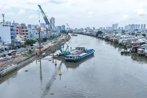 Tìm giải pháp xử lý, tận dụng bùn nạo vét: Hàng triệu mét khối bùn “níu chân” dự án trọng điểm