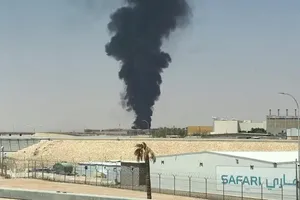 Kho nhiên liệu gần Sân bay Quốc tế King Khalid, ở thủ đô Riyadh của Saudi Arabia bị tấn công. Ảnh : DW