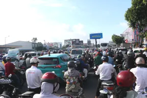 Từ ngày 10-10, cấm ô tô nhiều tuyến đường ở trung tâm TPHCM để thi công metro số 2