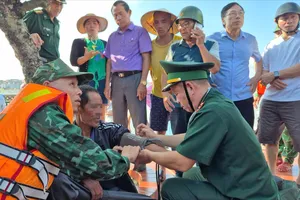 Quảng Trị: Kịp thời ứng cứu 2 ngư dân gặp nạn trên biển