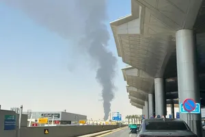 Yemen: Houthi tấn công khu phức hợp dinh tổng thống 