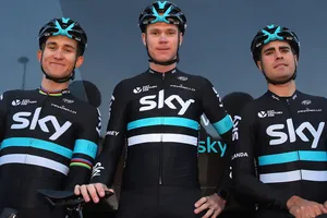 Chris Froome (giữa) và Mikel Landa (phải) và Michal Kwiatkowski.