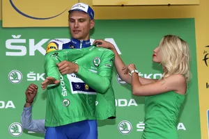 Marcel Kittel mặc chiếc Áo xanh lá cây dành cho Vua thắng chặng.