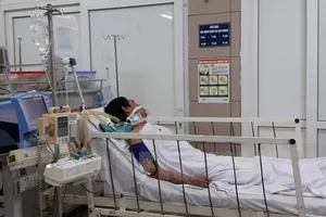 Phạt nặng doanh nghiệp sản xuất cồn nguy hại