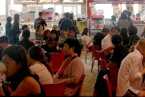 Dân số Singapore tăng trưởng thấp nhất trong 10 năm qua