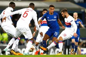 Trung vệ Marcelo Guedes (số 6). Ảnh: Getty Images.