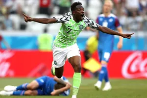 Ahmed Musa tỏa sáng vơi 2 bàn thắng ở hiệp 2.