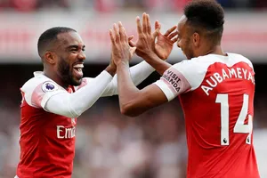 Arsenal - West Ham 3-1, Arnautovic mở tỷ số, Monreal, Welbeck lập công