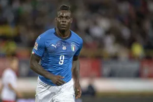 Mario Balotelli đang hết thời ở tuổi 28.