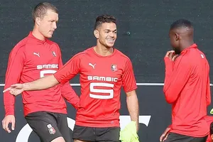 Hatem Ben Arfa (giữa) hy vọng sẽ phục hồi phong độ ở đội bóng mới.