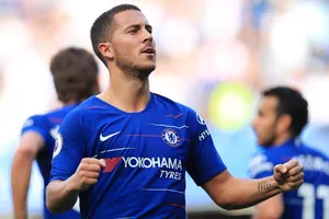 Eden Hazard tỏa sáng bằng hat-trick