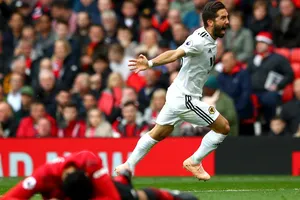 Joao Moutinho ăn mừng bàn thắng vào lưới De Gea