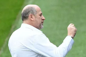 Giám đốc thể thao Antero Henrique có nguy cơ bị sa thải.