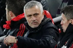 Man United sa thải Jose Mourinho