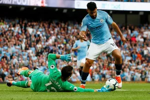 Sergio Aguero sẽ tiếp tục "hành hạ" thủ thành Newcastle.