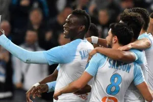 Ăn mừng kiểu Mario Balotelli