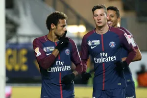 Neymar và Julian Draxler
