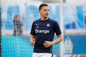 Marseille bán 4 ngôi sao vì UEFA