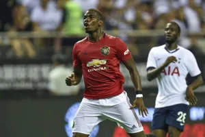 Siêu cò Mendez hứa giữ Paul Pogba ở lại Man United 1 năm