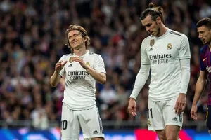 Luka Moric và Gareth Bale đều dính chấn thương