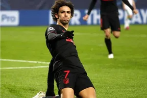 Joao Felix qua mặt Sancho và De Ligt, thắng giải Chàng trai Vàng 2019