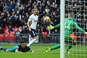 Harry Kane ghi hattrick vào luối Southampton ngày Boxing day 2017