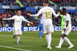 Luka Modric mừng bàn thắng