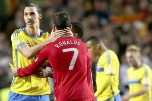 Ibra gặp lại CR7