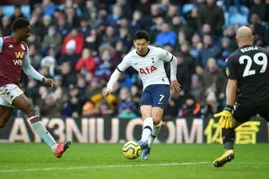 Son Heung-min ghi bàn thắng ấn định tỷ số phút 94