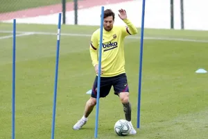 Leo Messi dính chấn thương trong buối tập. 