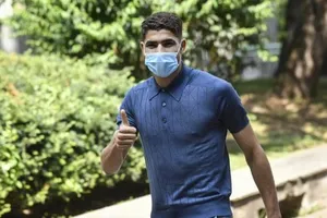 Achraf Hakimi ký hợp đồng 5 năm với Inter