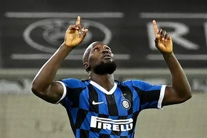 Romelu Lukaku gthi những bàn thắng dw9e5p làm các fran Man United tiếc nuối