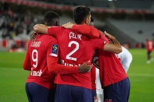 Lille vẫn bất khả chiến bại