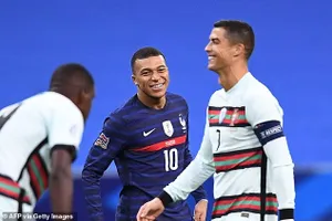 Ronaldo luôn đen đủi trước khung thành tuyển Pháp