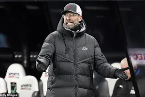 HLV Jurgen Kloppp đang đau đầu vì lịch trình gian khó