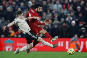 Mo Salah sẽ phải bu2ngh nở mới giúp Liverpool vượt qua Man United.