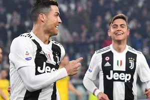 Ronaldo và Paulo Dybala