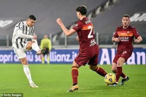 Ronaldo lại ghi bàn giúp Juve chiến thắng