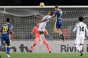 Pha gỡ hòa của Antonin Barak