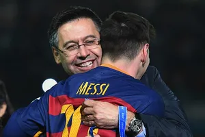 Cựu chủ tịch Josep Maria Bartomeu và trò dơ bẩn với Messi